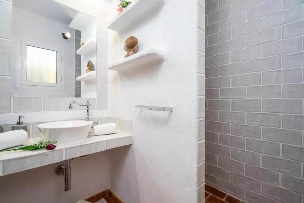 4 Persoons Bungalow Met Gemeenschappelijk Zwembad Teulada Exterior foto